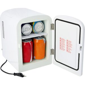 Malá lednička s kabelem do zásuvky nebo autozásuvky